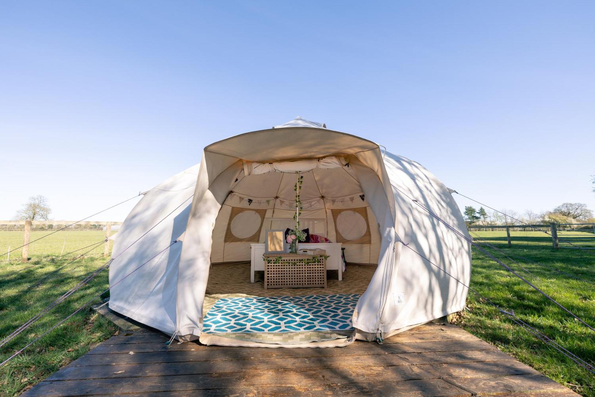 Nine Acres, Peaceful Hotel Brackley  Buitenkant foto